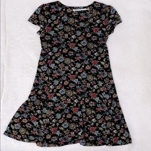 URBAN OUTFITTERS Loose Dress